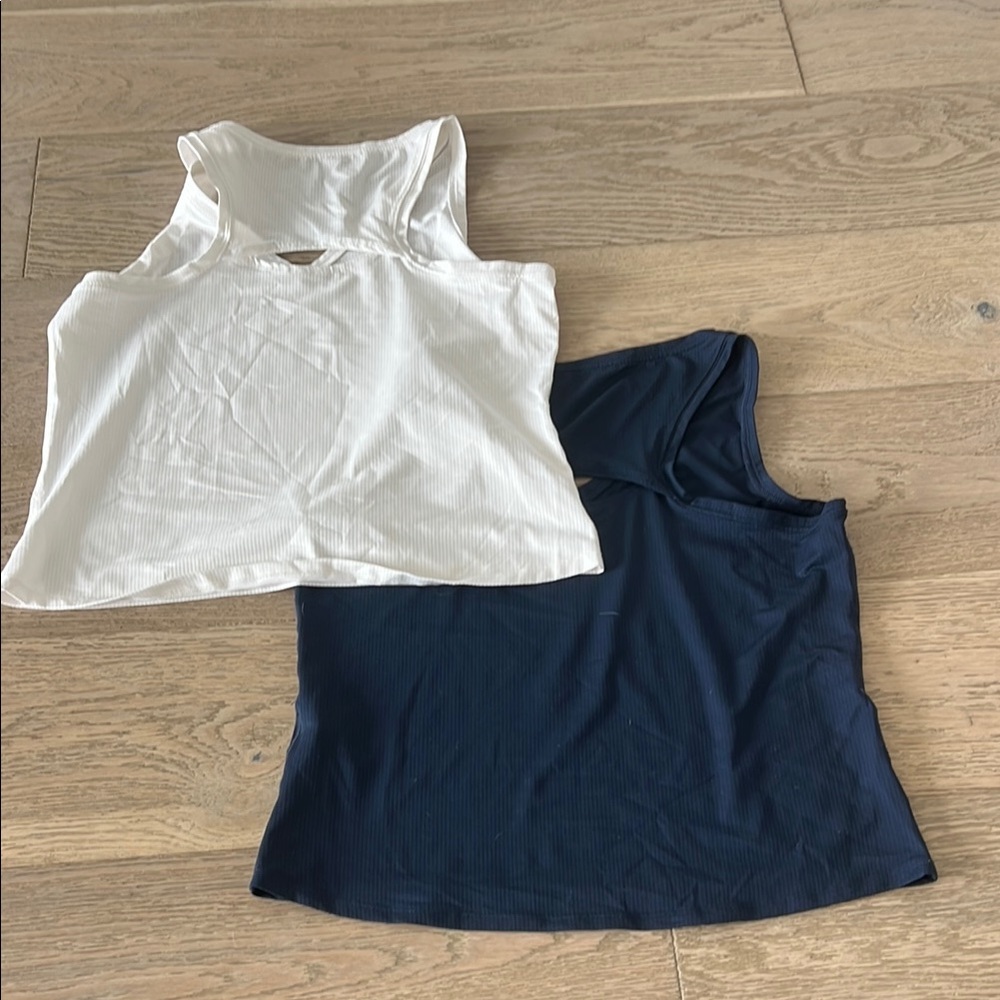 Nike Blue and white Tank Tops LOT OF TWO - Picture 4 of 4